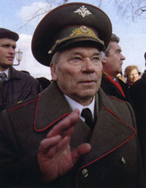 میخائیل کالاشینکوف (کلاشینکوف)