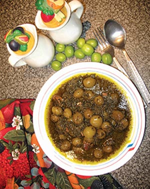 خورشت گوجه‌فرنگی سبز با مرغ