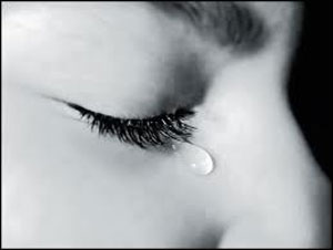 ۸ تفاوت گریه در مردان و زنان