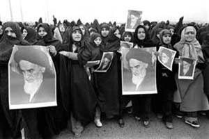 صدور انقلاب با ارائه الگوی موفق از زن مسلمان