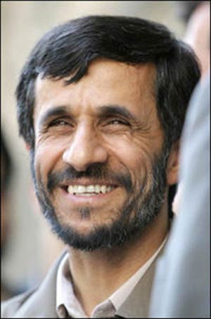دولت احمدی نژاد و تئوری توطئه