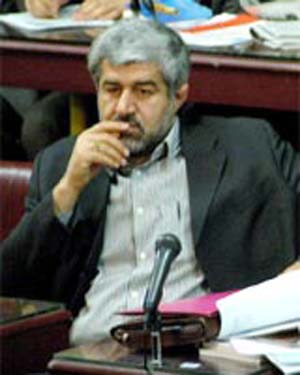 اتمام حجت برای احضار احمدی نژاد