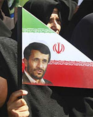 رفراندومی برای احمدی نژاد
