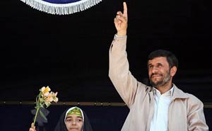 شالوده شكنی احمدی نژاد در مرزهای تاریخی قوه مجریه