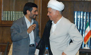رقابت گفتمانی احمدی نژاد با مهره های هاشمی