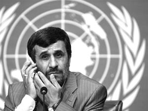 احمدی نژاد با چراغ های سبز