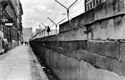 دو داستان واقعی از سقوط دیوار برلین