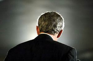 بوش به دنبال احیای سیاست های خصمانه