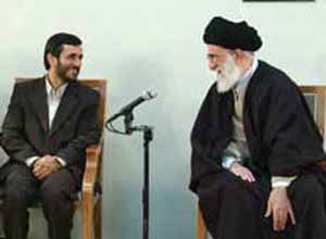 آیت الله خامنه ای و آینده احمدی نژاد