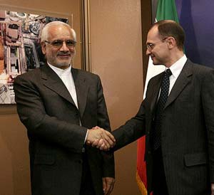 همکاری هسته ای ایران و روسیه با فراز و نشیب ادامه دارد