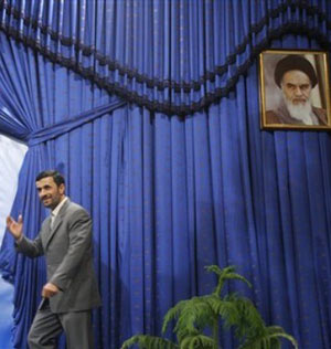 احمدی نژاد و احمدی نژادی ها