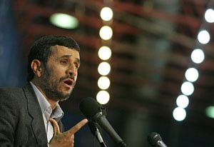 چرا احمدی نژاد مدام خواستار نابودی اسرائیل می شود