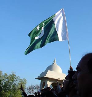 ضیافت پررنگ انتخابات در پاکستان