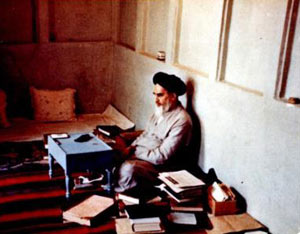 امام خمینی و طرح تجدید سیاست دینی
