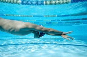 ورزش شنا راهی برای چربی سوزی و تناسب اندام