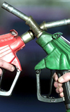 بررسی عوامل مؤثر بر مصرف بنزین در کشور