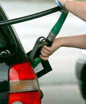 مصرف بی رحمانه بنزین در ایران