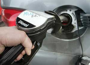 سهمیه بندی و معمای مصرف بنزین