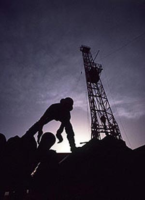 چاه نگاری و کاربرد آن در اکتشاف و مطالعات مخازن نفت و گاز