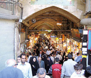 گشت وگذاری در بازار تهران تعلیق گذشته در اکنون