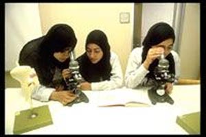 بررسی روند وضعیت آموزشی زنان در آموزش عالی ایران بخش دولتی از سال ۱۳۶۹ تا ۱۳۷۸ ه ش