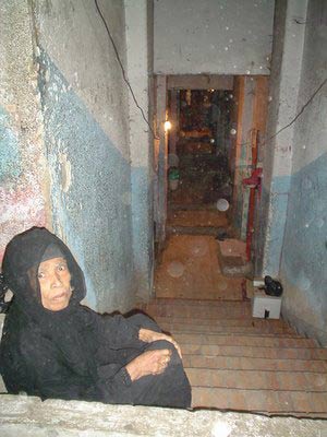 مروری بر روند فقر و سیاست های فقرزدایی در ایران