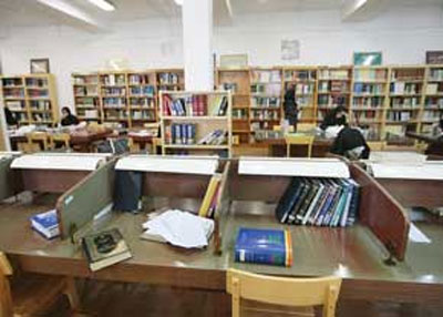 بررسی شرایط فیزیکی در ساختمان کتابخانه های دانشگاهی ایران