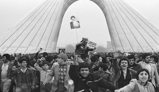 مقاله کوتاه در مورد انقلاب اسلامی ایران مقاله 22 بهمن