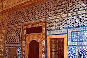 بنای امامزاده ها , الگوی زیبای معماری