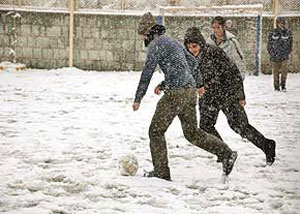 فوتبال در برف