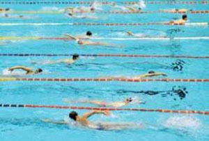 فواید و مضرات ورزش شنا