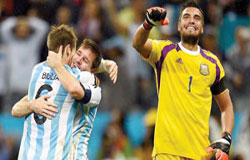 آیا آرژانتین در فینال جام جهانی باید هجومی تر بازی کند