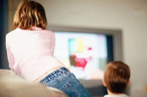 آثار منفی تلویزیون بر سلامت کودکان