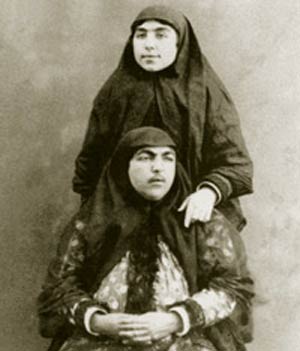 مروری تاریخی بر وضعیت زنان قاجار