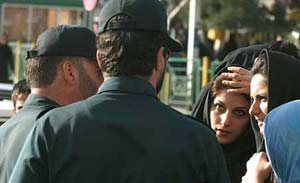 مبارزه با بدحجابی, قربانی آرزوهای سیاسی مسئولان