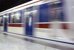 مترو بهترین تدبیر برای ترافیک تهران