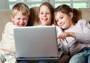 شبکه های اجتماعی و استفاده نا به جا از اینترنت و رایانه چه تاثیرات منفی ای بر کودکان میگذارد