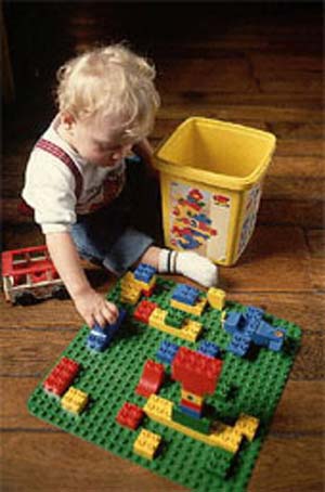 اثرات سازندهٔ بازی با مکعب ها بر روی کودکان