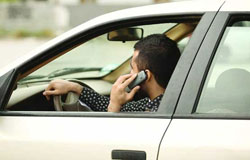 تلفن همراه علت اصلی تصادفات