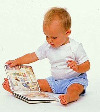 کتاب و کتاب خوانی برای نوزادان و کودکان نوپا
