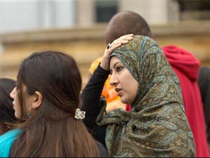 سخنی با زنان و دختران مسلمان در مورد آموزه های دینی