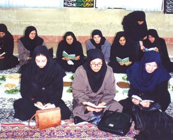 اوضاع و احوال سفره های مذهبی زنان در ایران