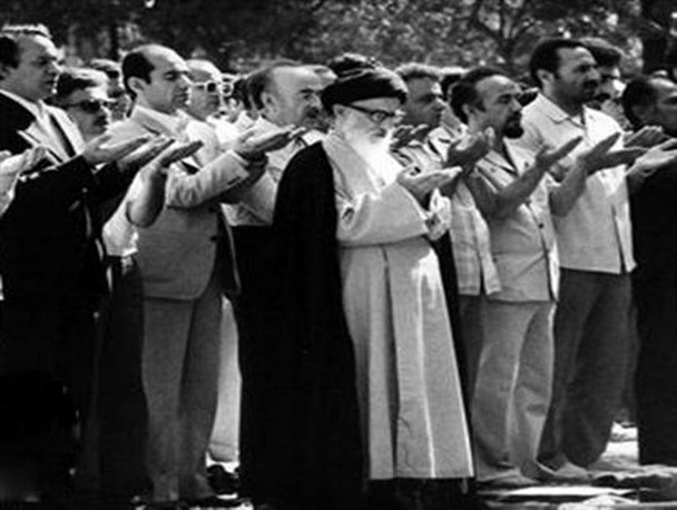 اولین نماز جمعه بعد از انقلاب به امامت چه کسی برگزار شد