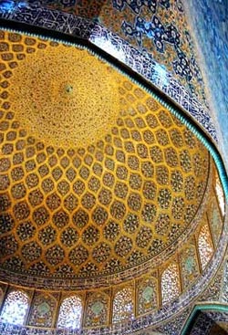 مسجد ستیزی در آذربایجان چرا