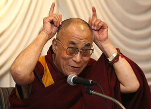 شادی بی هدف دالایی لاما
