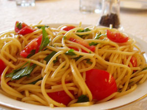 خوردن اسپاگتی برای پیشگیری از اضافه وزن در فصل سرما