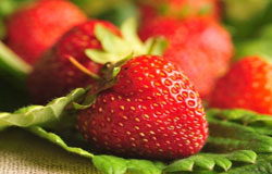 ۱۰ دلیل برای خوردن توت فرنگی