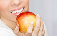 چه غذاهایی برای دندان و لثه ها مفید هستند