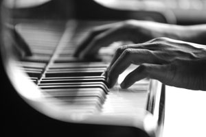 دردی در قلب و دستی بر پیانو