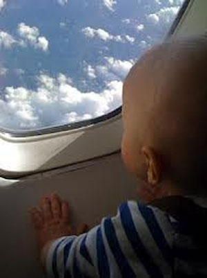 پرواز رویایی با کودک در هواپیما